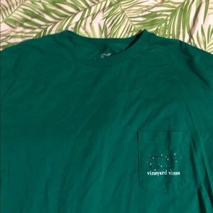 Vineyard Vines Tops - Vineyard Vines Christmas Tee Vineyard Vines Tops - Vineyard Vines Christmas Tee